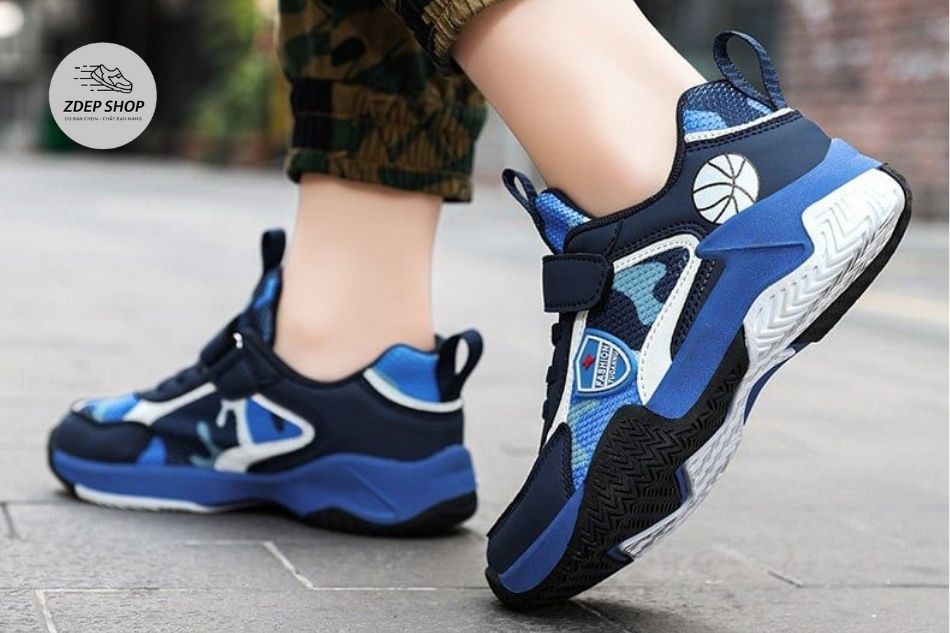 Tiêu chí lựa chọn giày sneaker bé trai cha mẹ cần biết