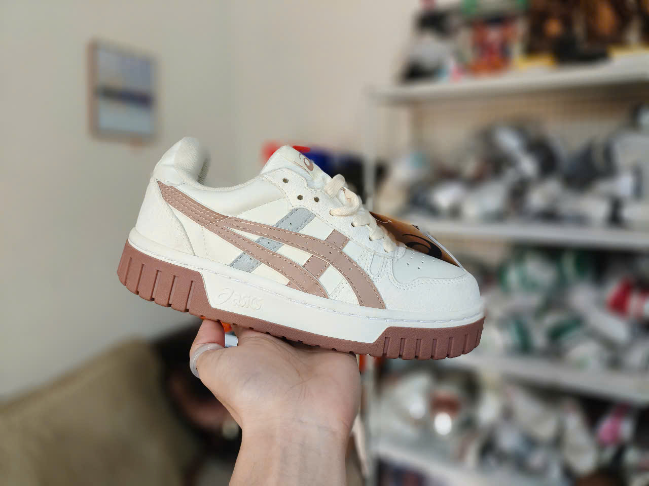 Giày sneaker phối màu kem đen, phong cách tối giản, dễ phối đồm Nam Nữ Chất Cực Đẹp Phù Hợp Mọi Outfit - Ảnh 2