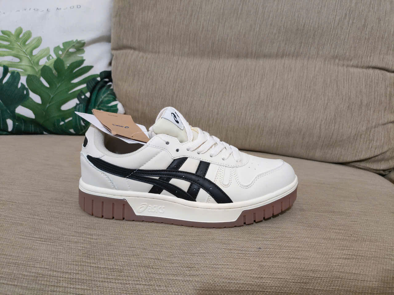 Giày sneaker phối màu kem đen, phong cách tối giản, dễ phối đồm Nam Nữ Chất Cực Đẹp Phù Hợp Mọi Outfit - Ảnh 3